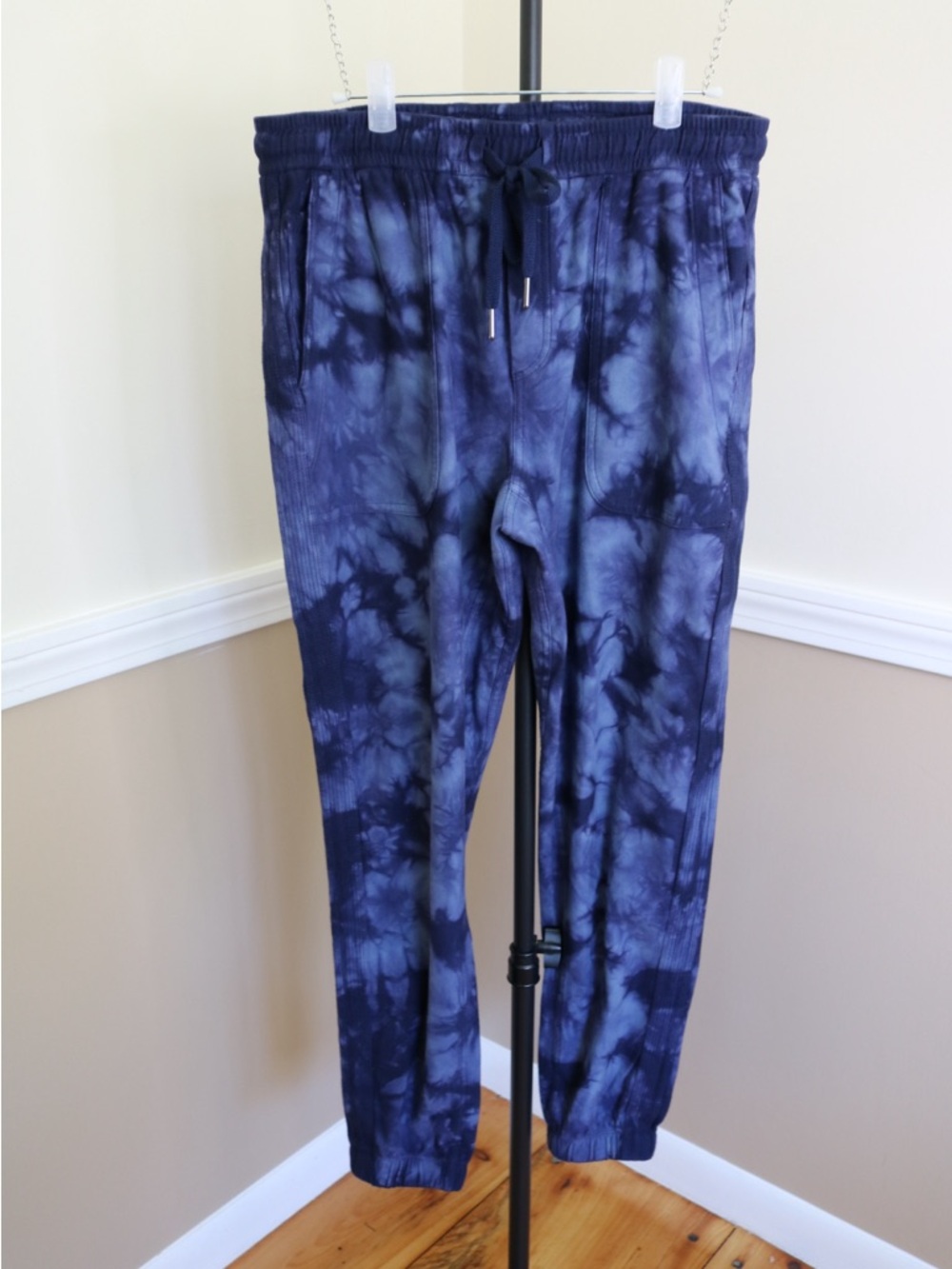 Athleta Navy Tie-Dye Drawstring Joggers
